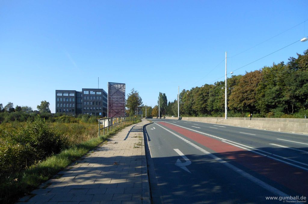 Seven Stones Bochum Gelände und Unistraße September 2013 (1)