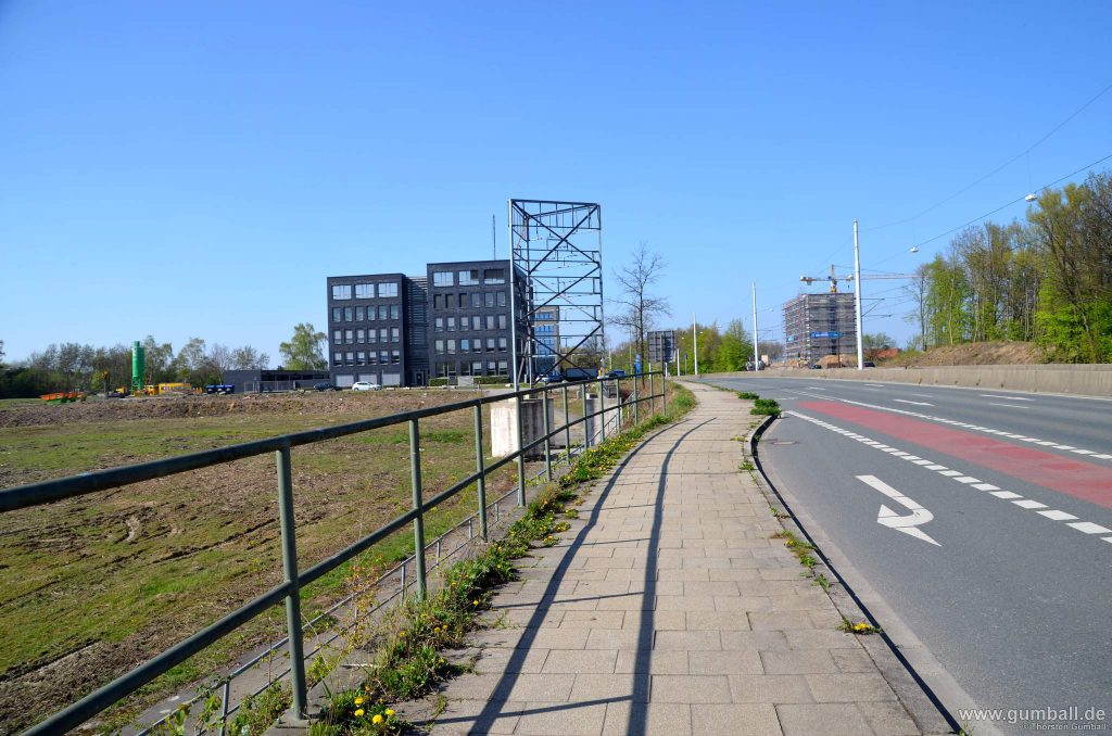 Seven Stones Bochum Gelände und Unistraße April 2017 (1)