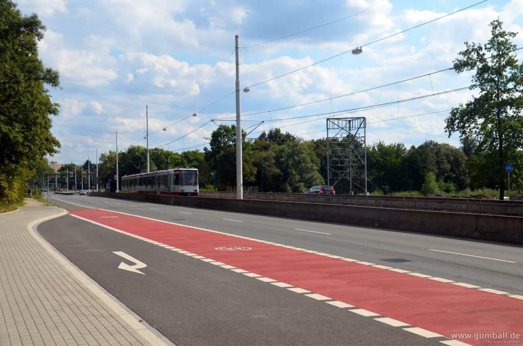 Seven Stones Bochum Gelände und Unistraße August 2018 (2)